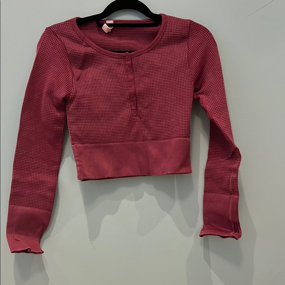 Aerie Offline Top